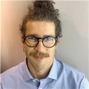 Laureato Magistrale in Biotecnologie Mediche e Farmaceutiche offre lezioni di biologia e chimica